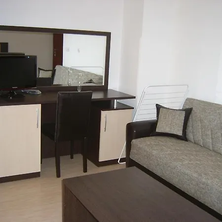 Siana 3 Suits Pomorie