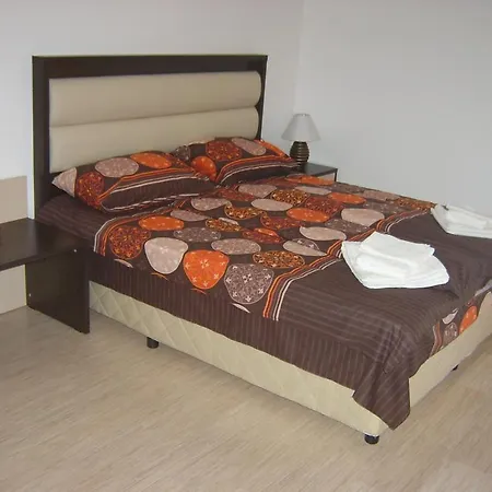 Siana 3 Suits Apartment